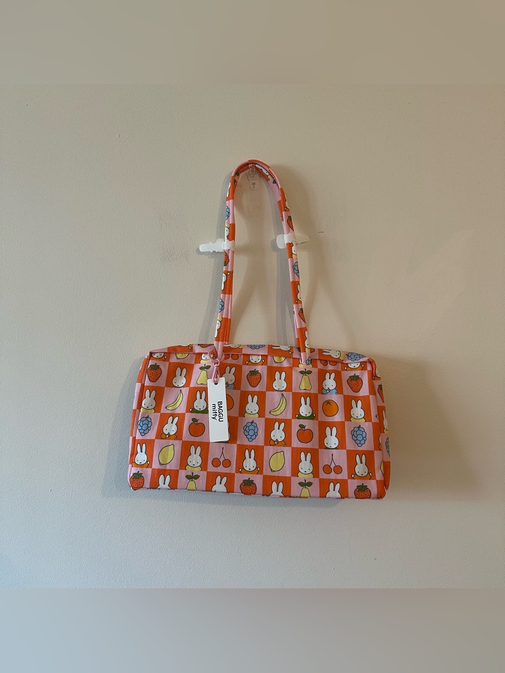 SOLD OUT Baggu Miffy UO Exclusive Medium Nylon Bowler Bag Checkered Fruit
